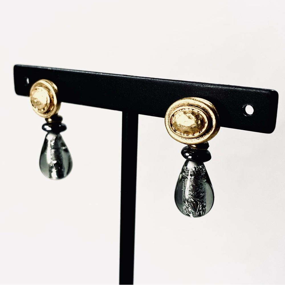 🎉LAST CALL🎉 Matte Gold Oval Gray Silver Glass Tear Drop Stud Earrings